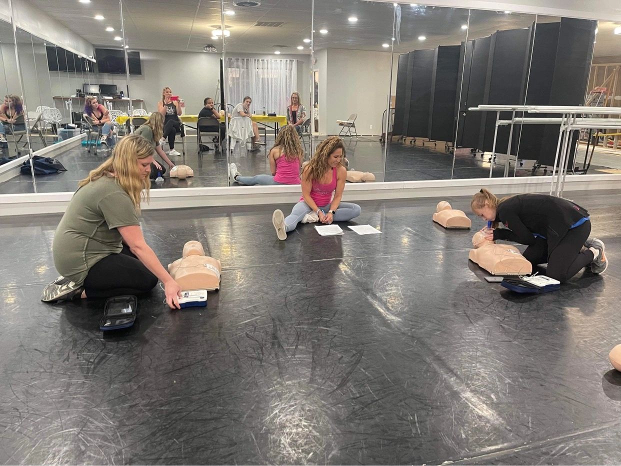 CPR certification class instructor